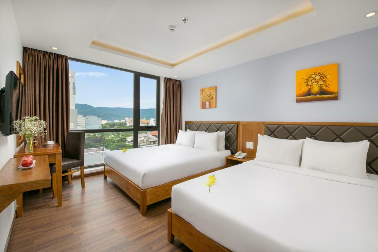 La Beach Hotel Da Nang Exteriör bild